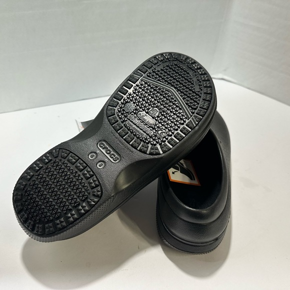 Crocs At Work On The Clock Slip On Clogs Black M6/W8. 205073-001. NWT - Picture 9 of 9